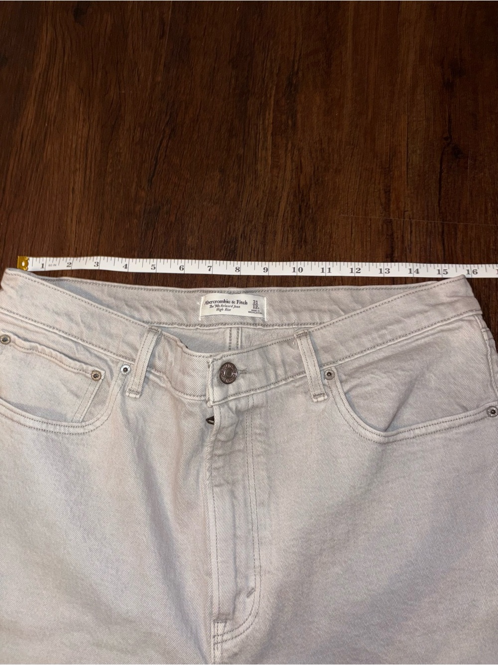 Women’s Abercrombie & Fitch light grey High Rise Wide-Leg Jeans - Picture 4 of 5